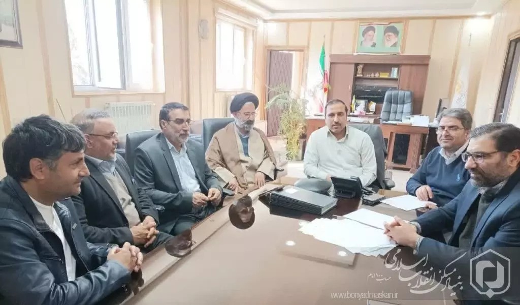 مدیرکل بنیادمسکن انقلاب اسلامی ؛لرستان؛ تکمیل 260 واحدمسکن محرومین ؛لرستان؛ ازمحل حساب 100 امام(ره)