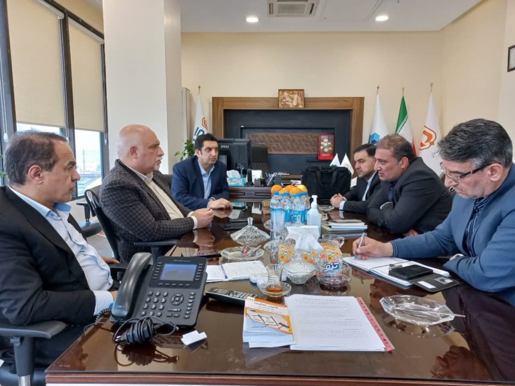 جلسه هم اندیشی مدیر کل بنیاد مسکن انقلاب اسلامی استان البرز(مهندس محمدی ) با مدیر عامل شرکت بازرگانی سرمایه گذاری مسکن 2 جلسه هم اندیشی مدیر کل بنیاد مسکن انقلاب اسلامی استان البرز(مهندس محمدی ) با مدیر عامل شرکت بازرگانی سرمایه گذاری مسکن
